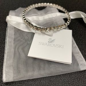 Swarovski Crystal Stretch Bracelet (NWT)